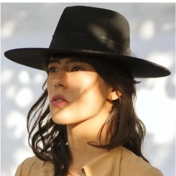 Janessa Leone | Accessories | Janessa Leone Aya Wool Black  display picture 1